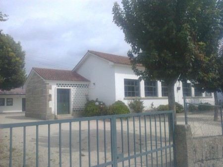Escola Primária de Louredo